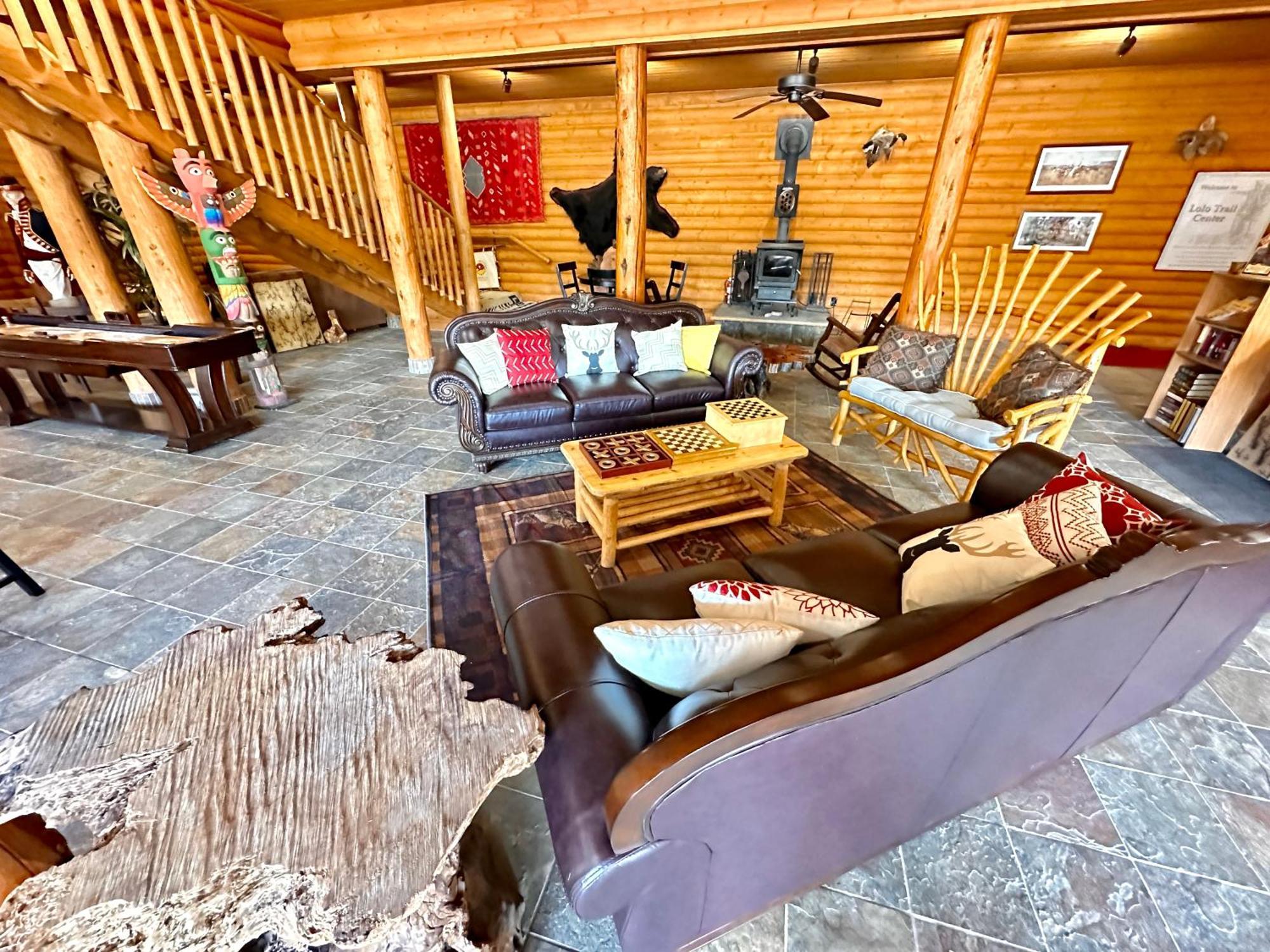 The Lodge At Lolo Hot Springs Экстерьер фото