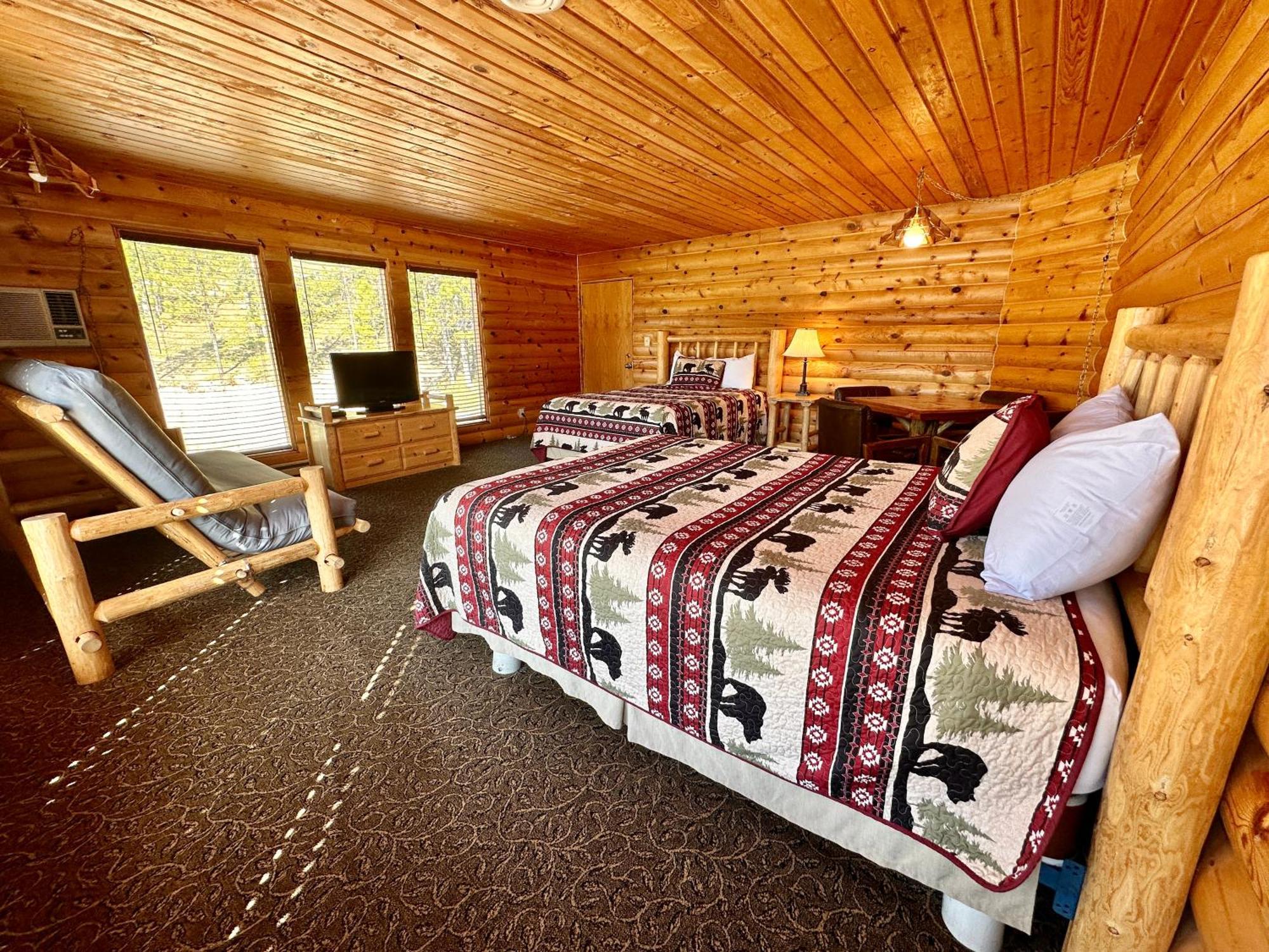 The Lodge At Lolo Hot Springs Экстерьер фото